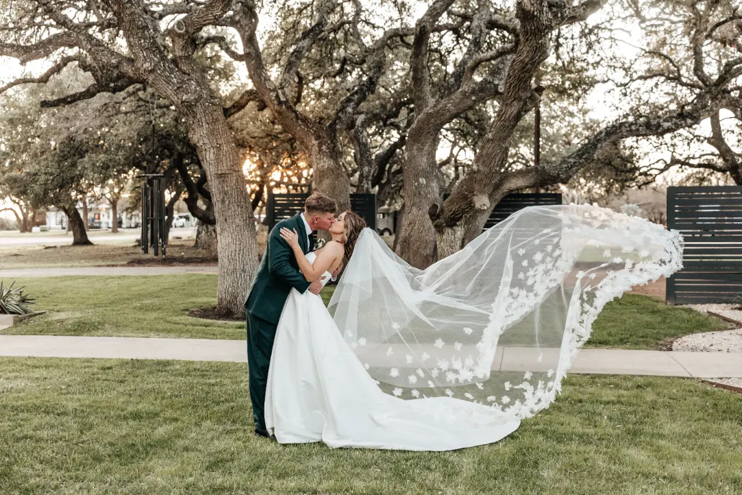 gorgeous wedding venue in driftwood texas